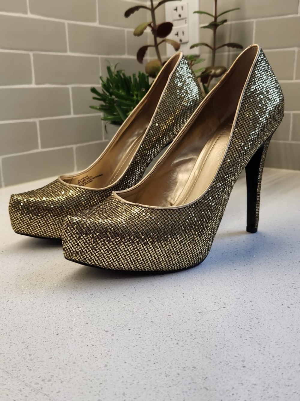 BCBGeneration Glitter Stilettoes/Sz8.5/